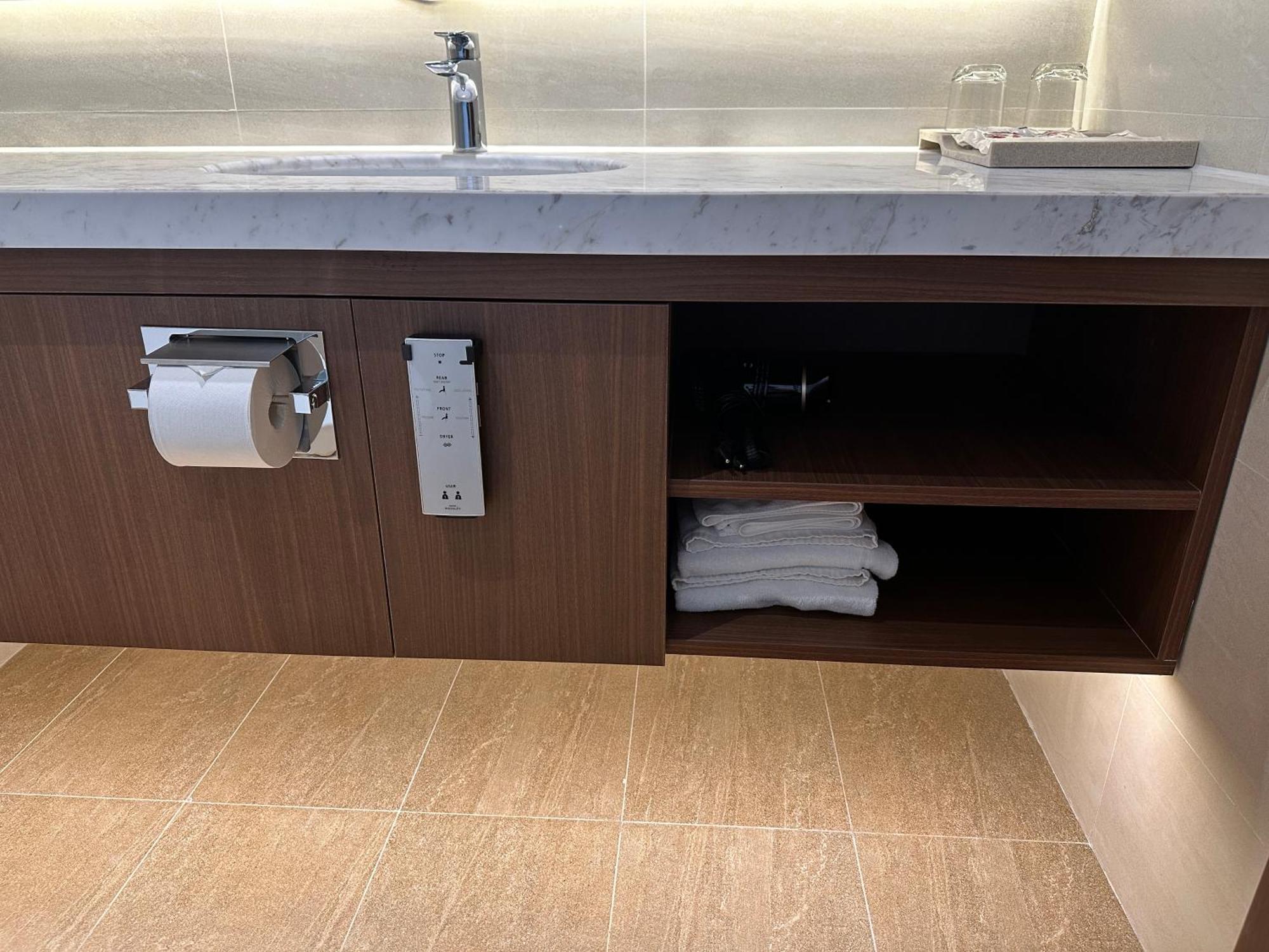Hotel Yah Hanoi & Spa Room photo